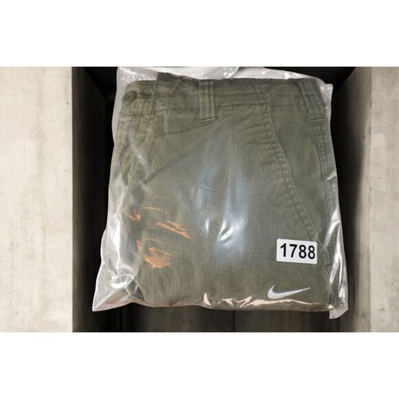 Nike SB Cargo Shorts Men's Size 32 Green Ripstop Utility Skateboarding Shorts - Picture 12 of 12